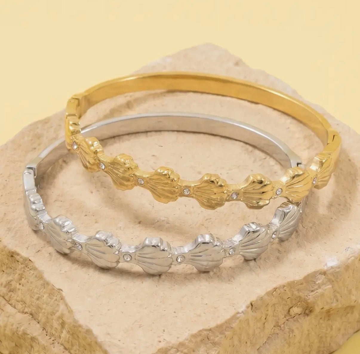 Stainless Steel Seashell Charm
Bangle Bracelet