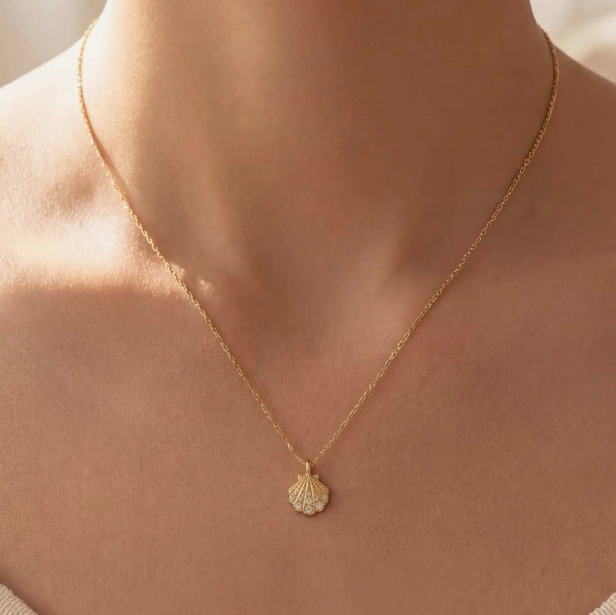 Gold Dipped Cz Seashell
Pendant Necklace