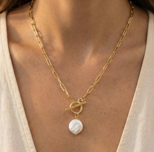 Pearl + Toggle Chain Link Disc Charm Necklace